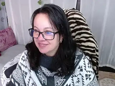 Snapshot of Sonialorens_ chatting on 02-13-25, 02:09 Sonialorens online show from 02-13-25, 02:09