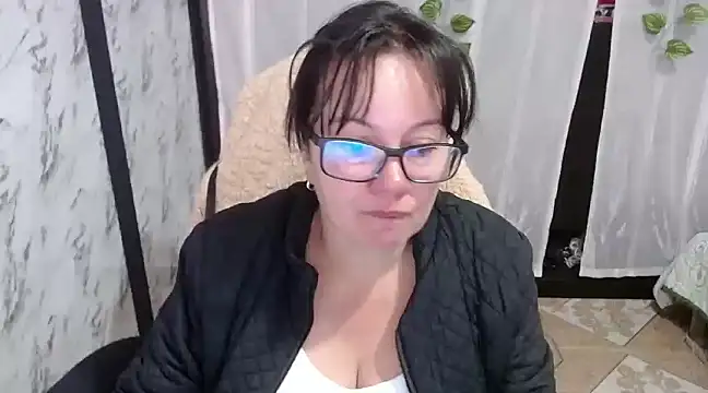 Snapshot of Sonialorens_ chatting on 02-22-25, 02:19 Sonialorens online show from 02-22-25, 02:19