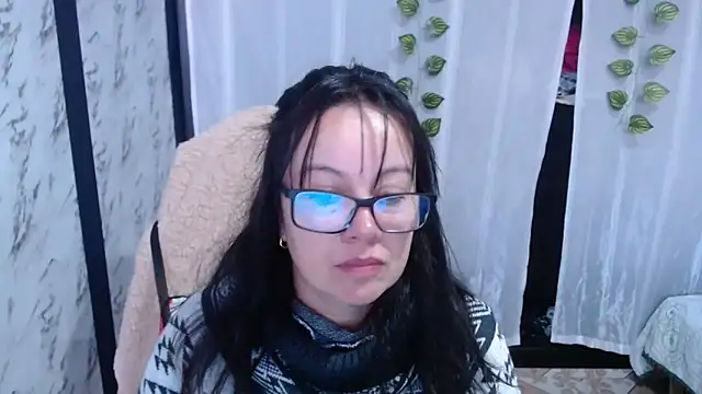 Snapshot of Sonialorens_ chatting on 02-28-25, 01:58 Sonialorens online show from 02-28-25, 01:58