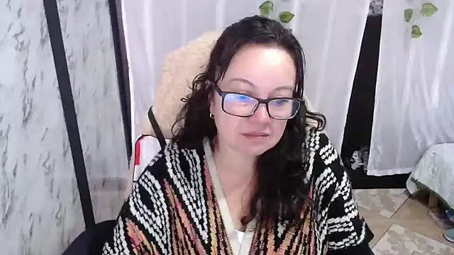 Snapshot of Sonialorens_ chatting on 03-08-25, 02:19 Sonialorens online show from 03-08-25, 02:19