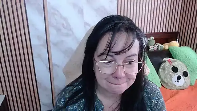 Snapshot of Sonialorens_ chatting on 09-27-25, 12:54 Sonialorens online show from 09-27-25, 12:54