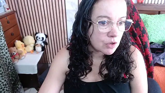 Snapshot of Sonialorens_ chatting on 10-08-25, 04:26 Sonialorens online show from 10-08-25, 04:26