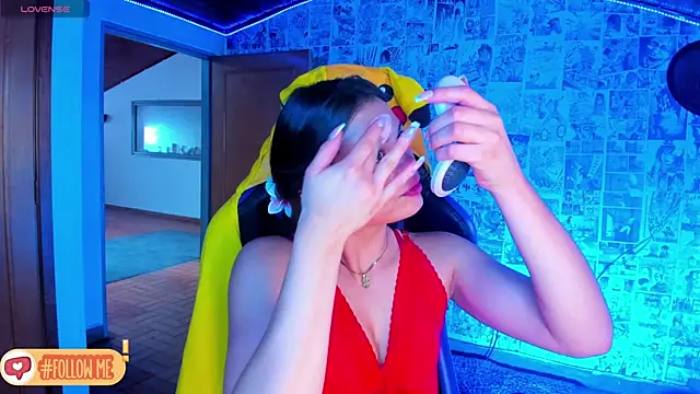 Snapshot of Meli_Pixel chatting on 09-12-25, 04:29 Meli Pixel online show from 09-12-25, 04:29