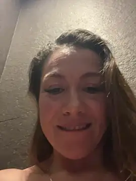 Snapshot of angelitasexy81 chatting on 01-06-25, 06:31 angelitasexy81 online show from 01-06-25, 06:31