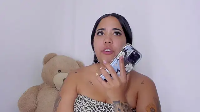 Emma lean online show from 10-11-25, 04:05