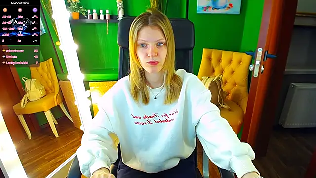 MaryHiggins online show from 03-05-25, 01:39