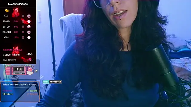 Snapshot of thecherry_Paulette chatting on 11-10-25, 02:21 thecherry Paulette online show from 11-10-25, 02:21