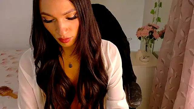 Ariana girlhots online show from 04-17-26, 08:23