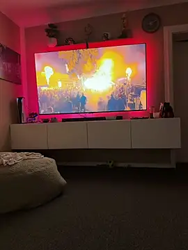 Snapshot of BasedCoook chatting on 10-19-25, 07:14 BasedCoook online show from 10-19-25, 07:14