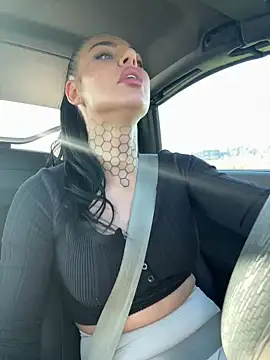 LexiCoco online show from 03-20-25, 03:14