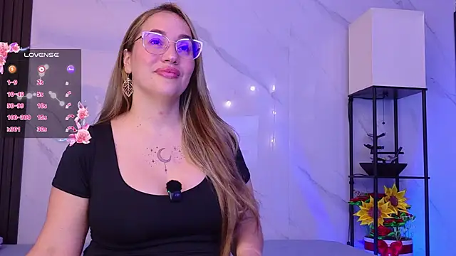 Snapshot of hotpawgmilf chatting on 07-10-26, 05:23 hotpawgmilf online show from 07-10-26, 05:23
