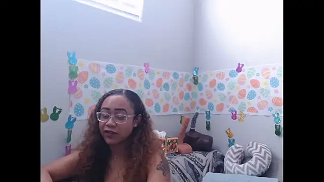 RylHoneyy online show from 04-01-26, 06:27