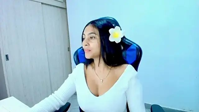 sophiax-x online show from 01-17-26, 08:01