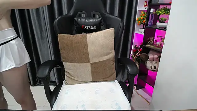 Yuki-yio online show from 09-25-25, 01:20