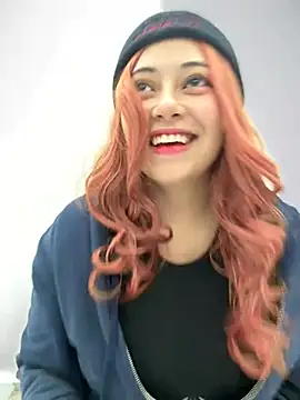 seraphine23 online show from 01-24-25, 05:21