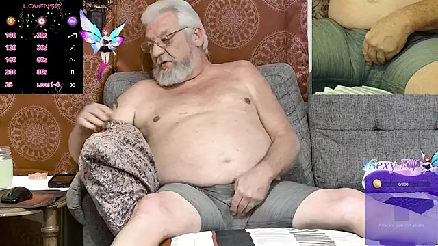 Snapshot of countrydomdaddy chatting on 01-26-25, 11:39 countrydomdaddy online show from 01-26-25, 11:39