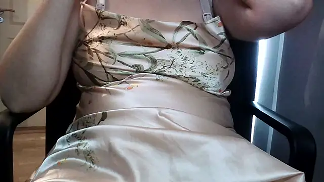 Nora NRI online show from 10-22-25, 09:31