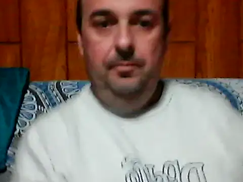 Snapshot of Hot-pico76 chatting on 01-06-25, 06:31 Hot-pico76 online show from 01-06-25, 06:31