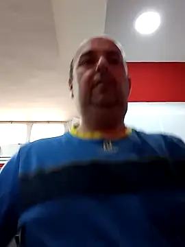 Snapshot of Hot-pico76 chatting on 02-14-25, 08:31 Hot-pico76 online show from 02-14-25, 08:31