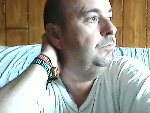 Snapshot of Hot-pico76 chatting on 09-19-25, 04:07 Hot-pico76 online show from 09-19-25, 04:07