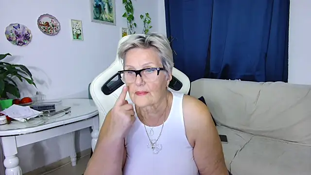 Selenna57 online show from 01-07-26, 06:10