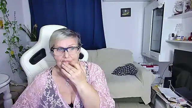 Selenna57 online show from 04-04-26, 05:32