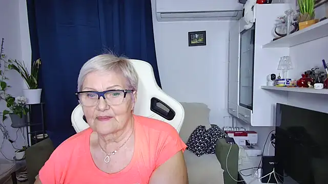 Selenna57 online show from 04-07-26, 05:35