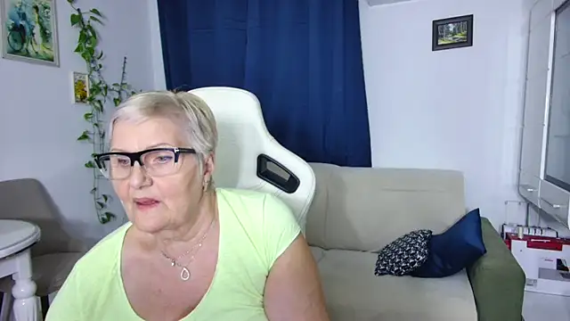 Selenna57 online show from 04-11-26, 05:28