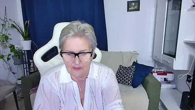 Selenna57 online show from 04-14-26, 04:57