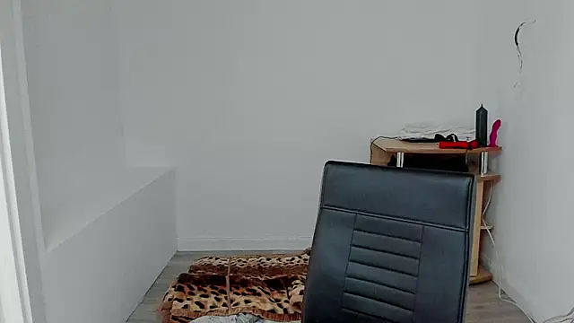 Snapshot of sexxymuscles4u chatting on 01-21-25, 07:47 sexxymuscles4u online show from 01-21-25, 07:47