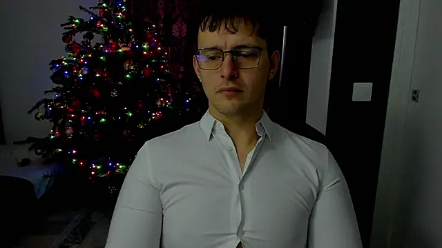 Snapshot of sexxymuscles4u chatting on 01-11-26, 10:09 sexxymuscles4u online show from 01-11-26, 10:09