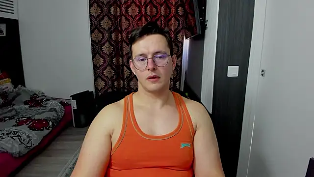 Snapshot of sexxymuscles4u chatting on 03-01-26, 12:07 sexxymuscles4u online show from 03-01-26, 12:07