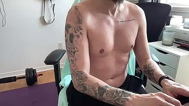 Snapshot of ttboy2000 chatting on 02-17-26, 05:19 ttboy2000 online show from 02-17-26, 05:19