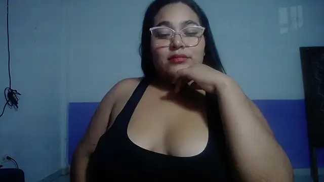 Snapshot of sirena_15 chatting on 07-08-26, 05:23 sirena 15 online show from 07-08-26, 05:23
