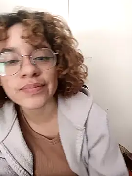 EmmaMelissa0521 online show from 02-14-25, 04:52