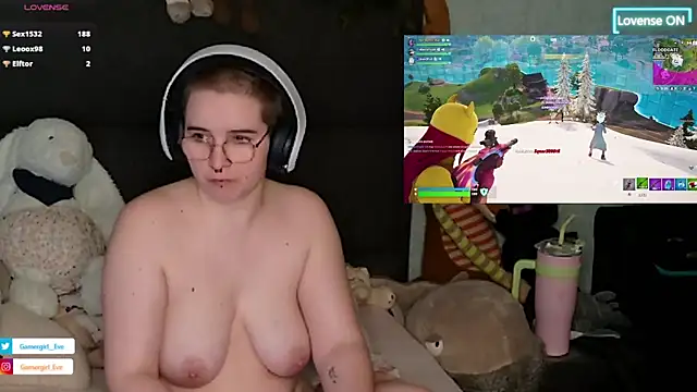 GamerGirl Eve online show from 03-06-25, 10:04