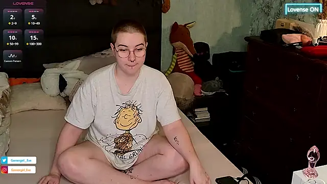 GamerGirl Eve online show from 03-20-25, 07:14