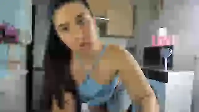 Snapshot of MiaMarrone chatting on 06-17-26, 05:03 MiaMarrone online show from 06-17-26, 05:03
