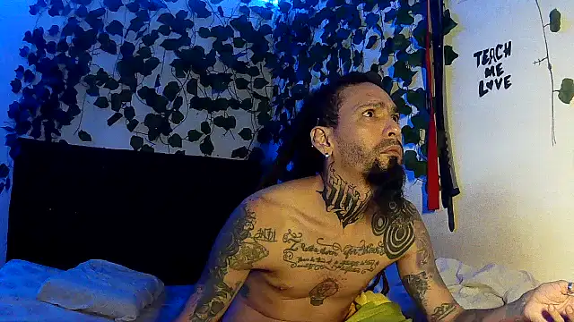 caribbeanlover1 online show from 07-12-26, 06:26