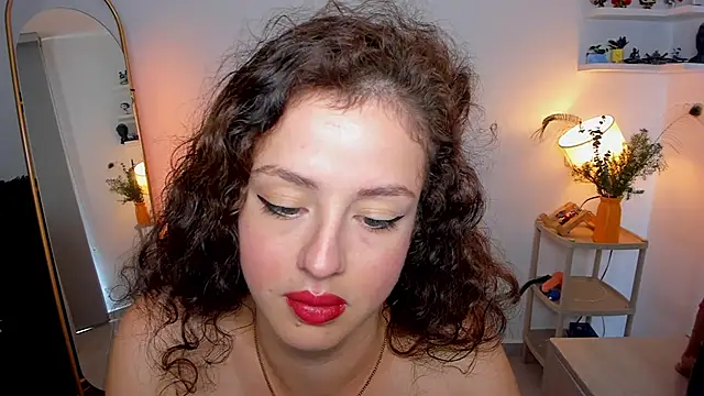 Cassandra Caiin online show from 11-04-25, 08:30