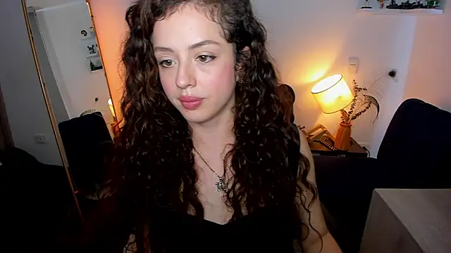 Snapshot of Cassandra_Caiin chatting on 03-17-26, 07:06 Cassandra Caiin online show from 03-17-26, 07:06