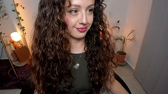 Snapshot of Cassandra_Caiin chatting on 06-25-26, 12:10 Cassandra Caiin online show from 06-25-26, 12:10
