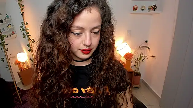 Snapshot of Cassandra_Caiin chatting on 07-05-26, 04:52 Cassandra Caiin online show from 07-05-26, 04:52