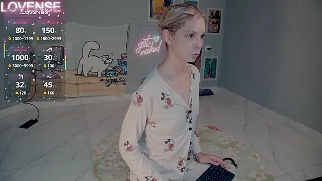 Snapshot of Careful_i_bite chatting on 09-17-25, 04:58 Careful i bite online show from 09-17-25, 04:58