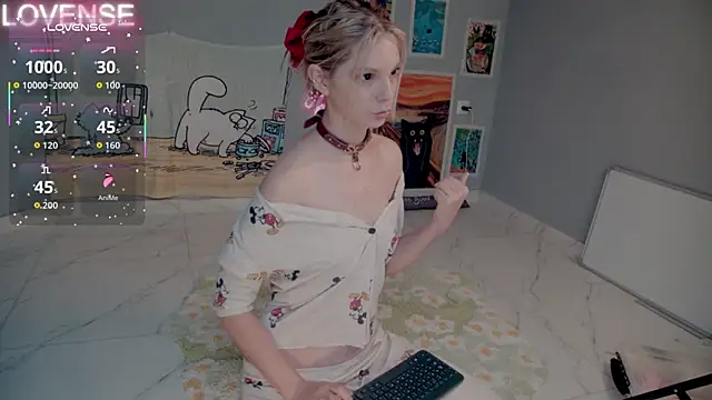 Snapshot of Careful_i_bite chatting on 09-20-25, 04:13 Careful i bite online show from 09-20-25, 04:13