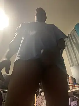 Makeyoucumallover online show from 04-25-26, 05:54