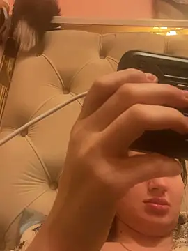 Flossy Vettie online show from 03-17-25, 06:32