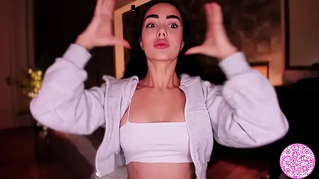 Snapshot of Lil_Gabby chatting on 12-12-24, 04:04 Lil Gabby online show from 12-12-24, 04:04