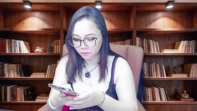 Giuliam online show from 04-10-26, 04:50