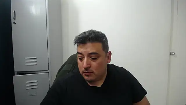 Snapshot of antonycruz chatting on 09-12-25, 09:15 antonycruz online show from 09-12-25, 09:15